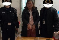 吃瓜被警察拍照,一场意外的“网红”瞬间